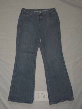 St Johns Bay Blue Jeans Size 10 Short Bootcut Womens -0812i50